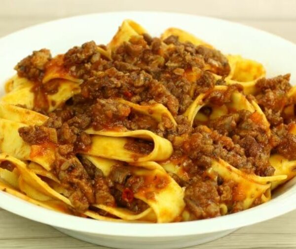 Tagliatelle al ragù di cinghiale